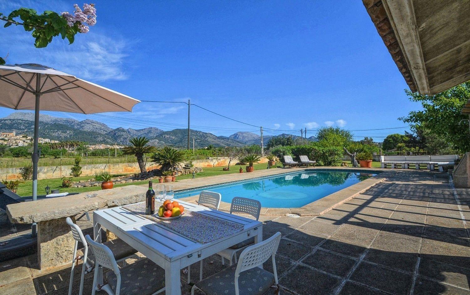 Ferienhaus Gemuetliches Mit Panoramablick, Pool Und Whirlpool