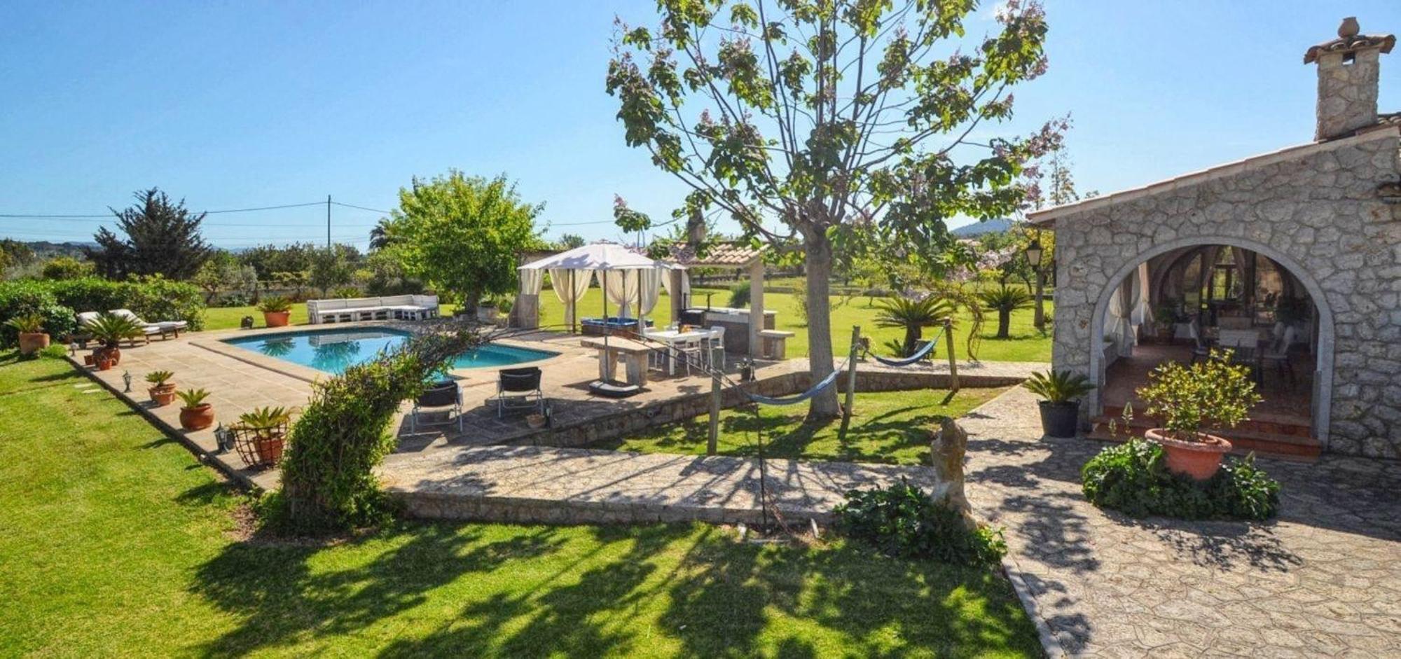 Gemuetliches Mit Panoramablick, Pool Und Whirlpool Ferienhaus